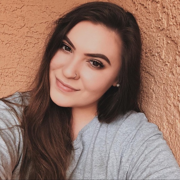 Hello friend! 👋🏻 - Picture 2 of 8